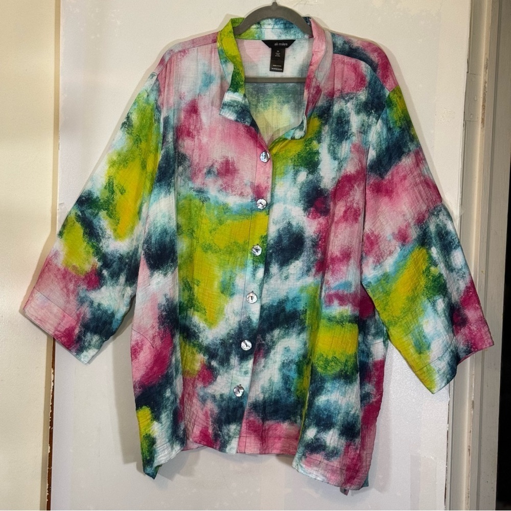 Ali Miles Pink Yellow Colorful Tie-Dye Button-Up Crinkle Knit Top